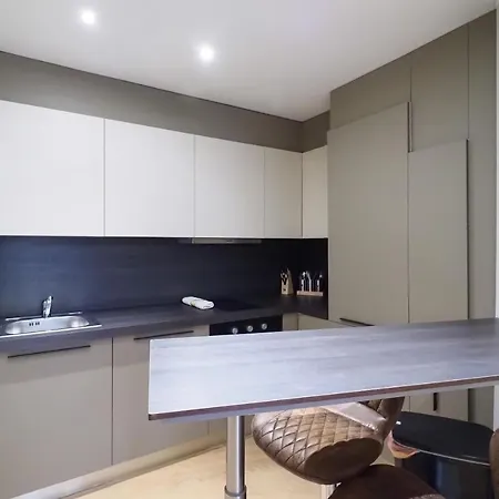 Doma Lux Station Apartment Milan